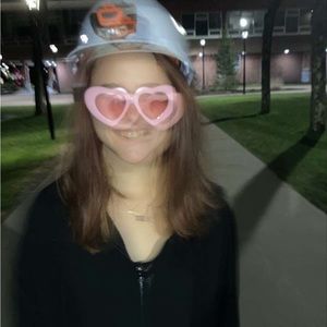 Meet your Posher, Abbi